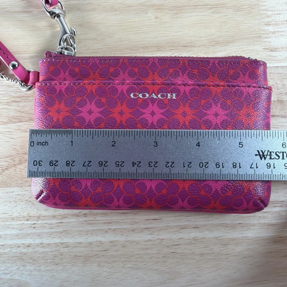 Coach 50480 Waverly Signature Wristlet Purse Case Clutch Pouch Magenta